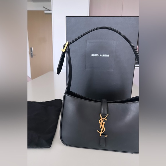 Saint Laurent 5 a 7 in smooth leather - Picture 6 of 8